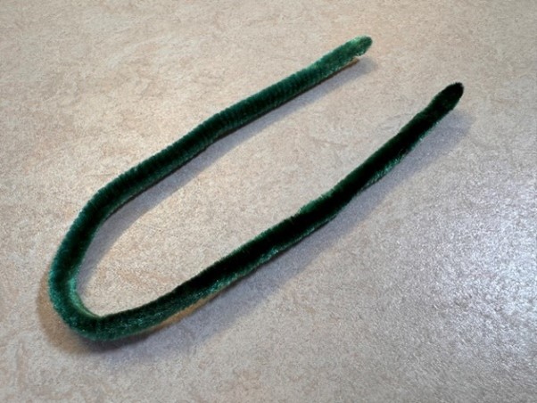 Figure: Pipe cleaner parabola