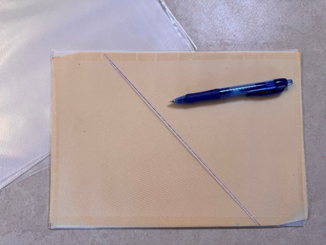 Figure: Rubber board and plastic sheet